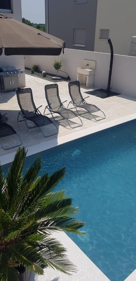 Villa Maris Nin Bagian luar foto